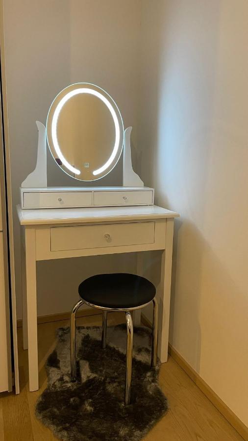 Restify10 - Skyline View - Fitness - Garge - Modern Apartment Viena Exterior foto