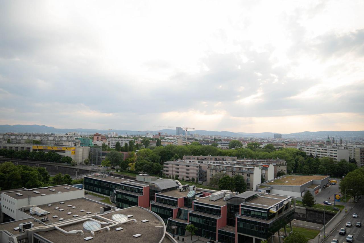 Restify10 - Skyline View - Fitness - Garge - Modern Apartment Viena Exterior foto